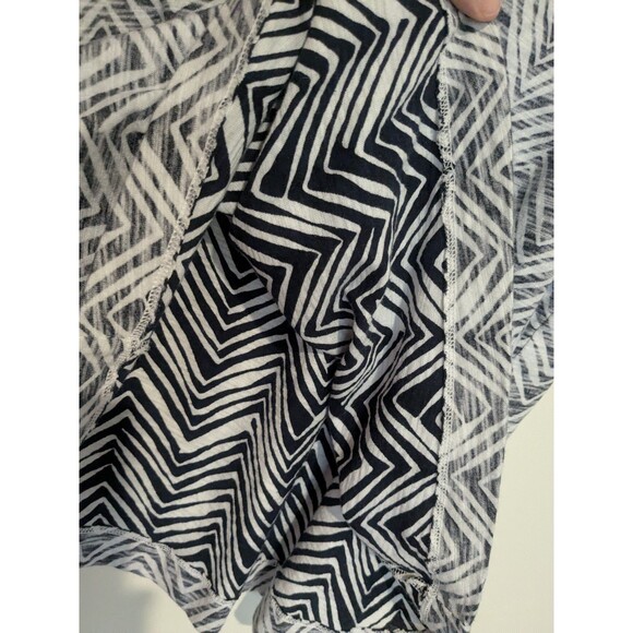 Chico’s Puff Sleeve Blouse 2 L Black White Chevron Stretch Knit Top Cotton Modal - Picture 4 of 5